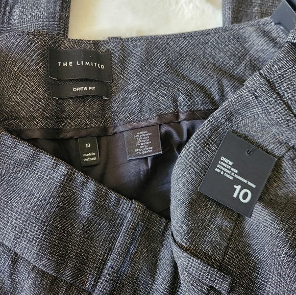 🆕️T. Limited- Drew Suit Set - Picture 8 of 11